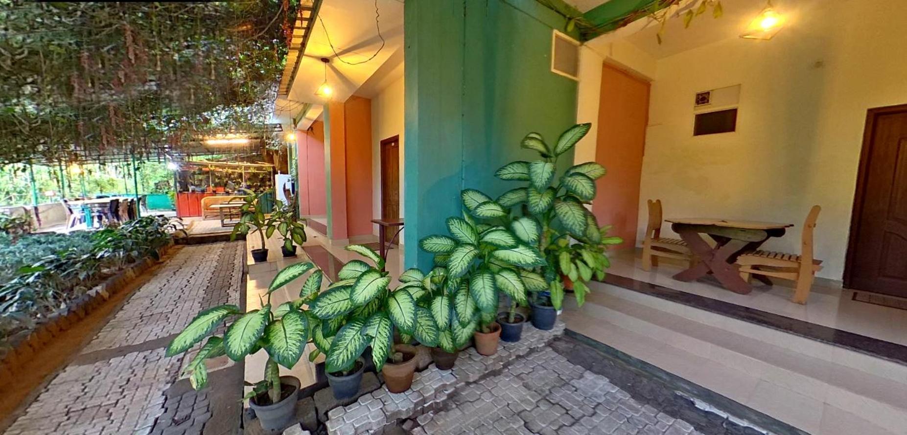 Wayanad Royal Stream Bed & Breakfast Kalpatta Ngoại thất bức ảnh